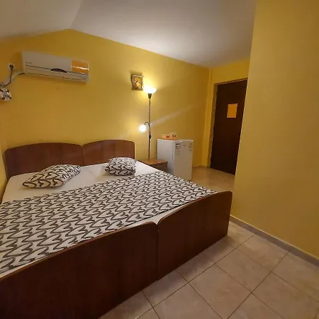 بيت ضيافة Arrina 4*